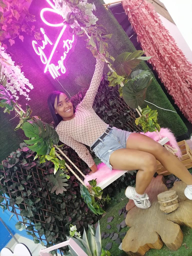 Chica busca chico en Alicante: 