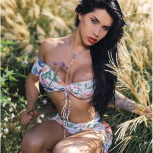 613963328: Transexual en La Coruña