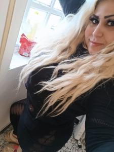 653974823: Chica busca chico en Navarra
