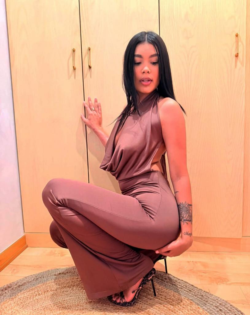 695867839: Chica busca chico en Salamanca