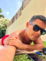 613972448: Chico busca chica en Salamanca