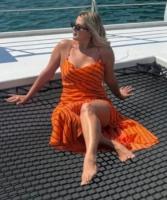 663086139: Chica busca chico en La Coruña