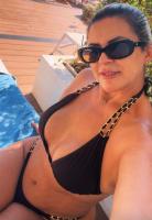 663086139: Chica busca chico en La Coruña