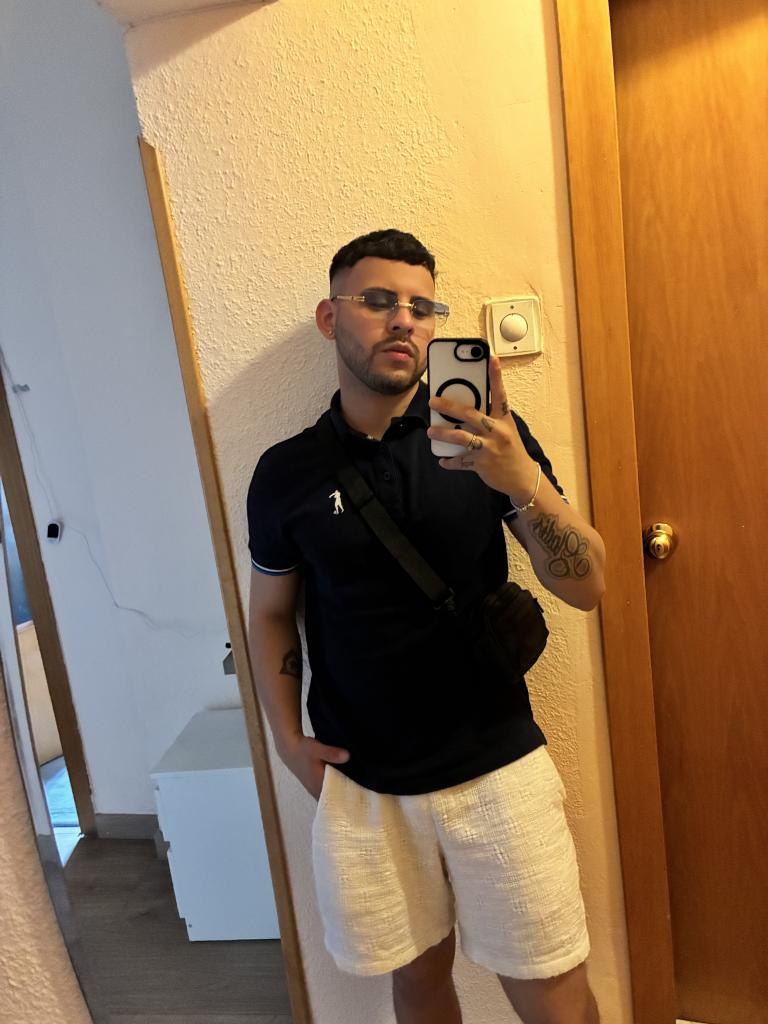 614859753: Chico busca chica en Madrid