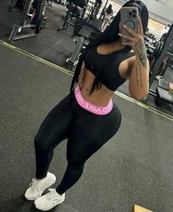 613758949: Chica busca chico en Navarra