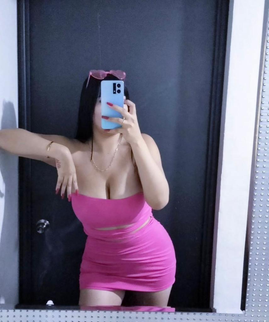 673886678: Chica busca chico en Mallorca