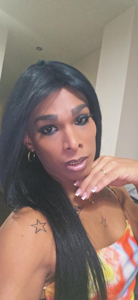 633677743: Transexual en Almería