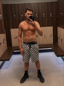 681971052: Chico busca chica en Valencia