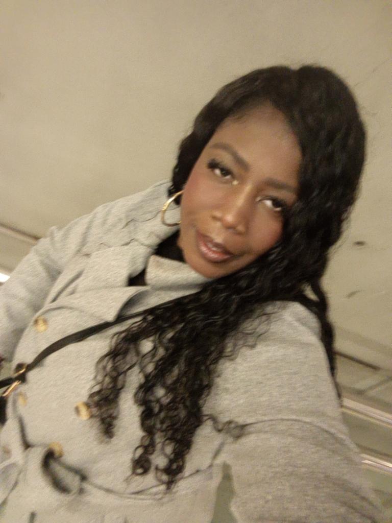 Chica busca chico en Huelva: 