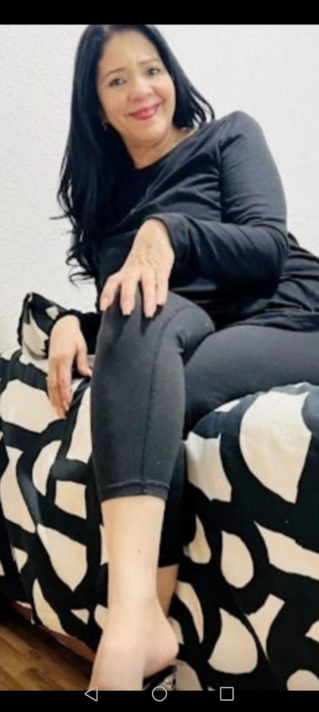 663155803: Chica busca chico en Alicante