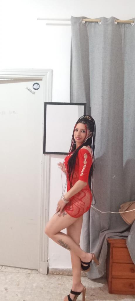 661148499: Chica busca chico en Cádiz
