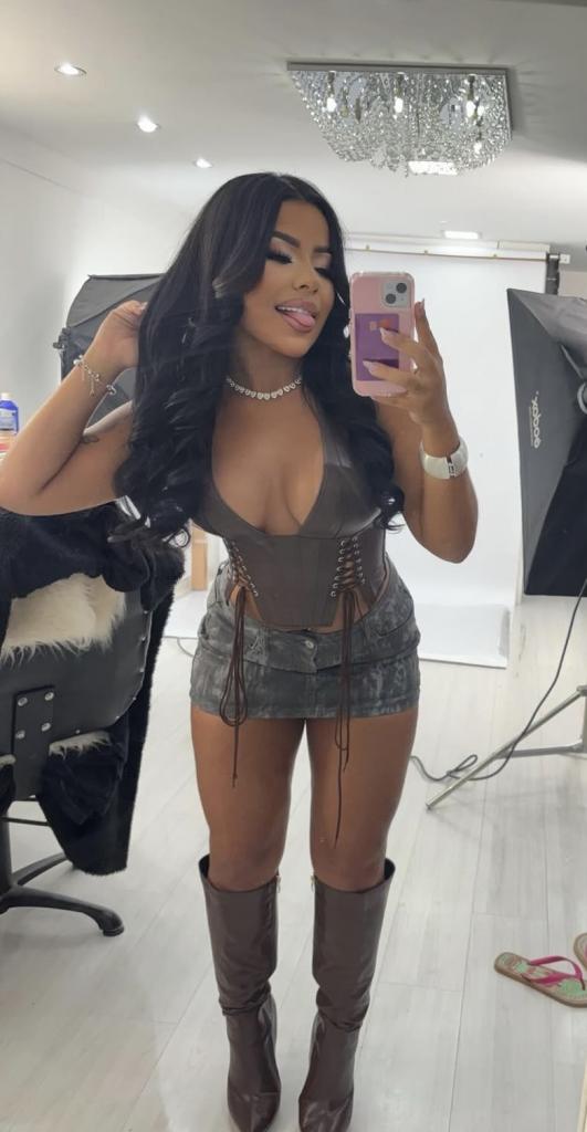 623140724: Chica busca chico en Tenerife
