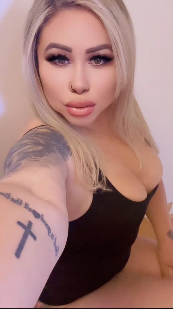 674885830: Chica busca chico en Teruel