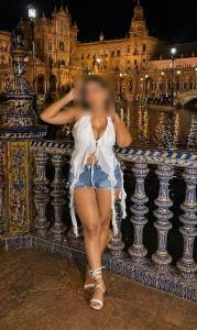 656293113: Chica busca chico en Barcelona