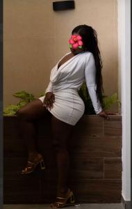 637804570: Chica busca chico en Barcelona