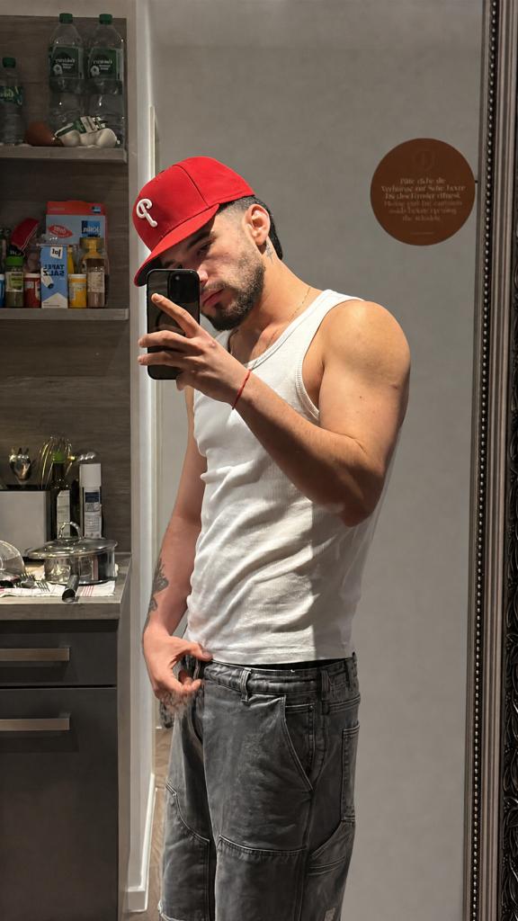 607376971: Chico busca chica en Madrid