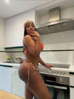 613801825: Chica busca chico en Málaga