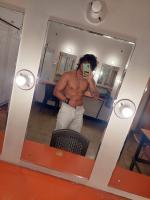 611239456: Chico busca chica en Madrid