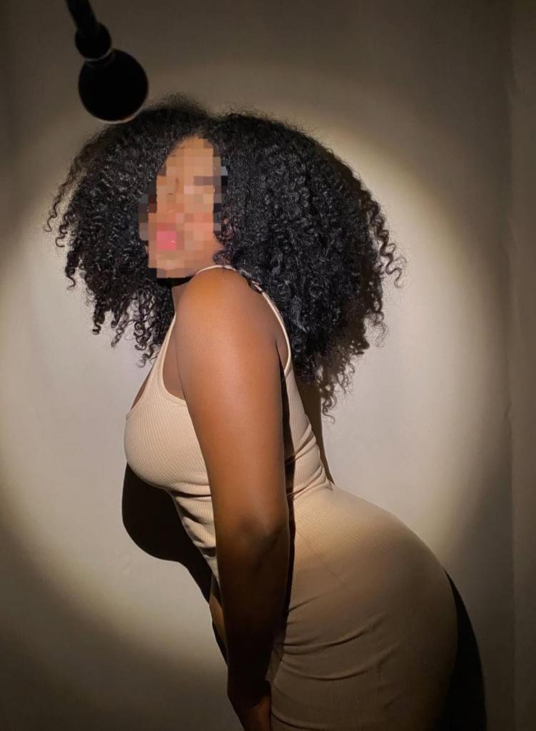 Chica busca chico en Tenerife: 