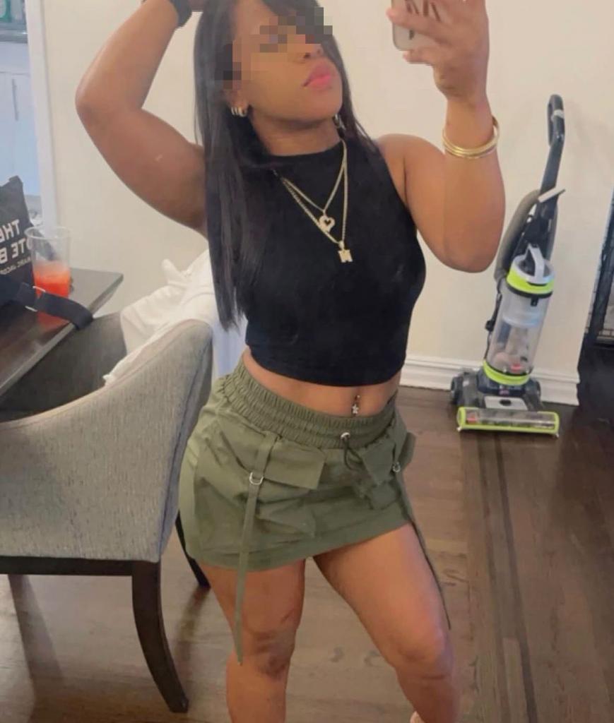 Chica busca chico en Cádiz: 