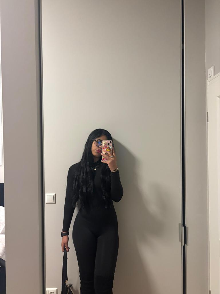 Chica busca chico en Alicante: 