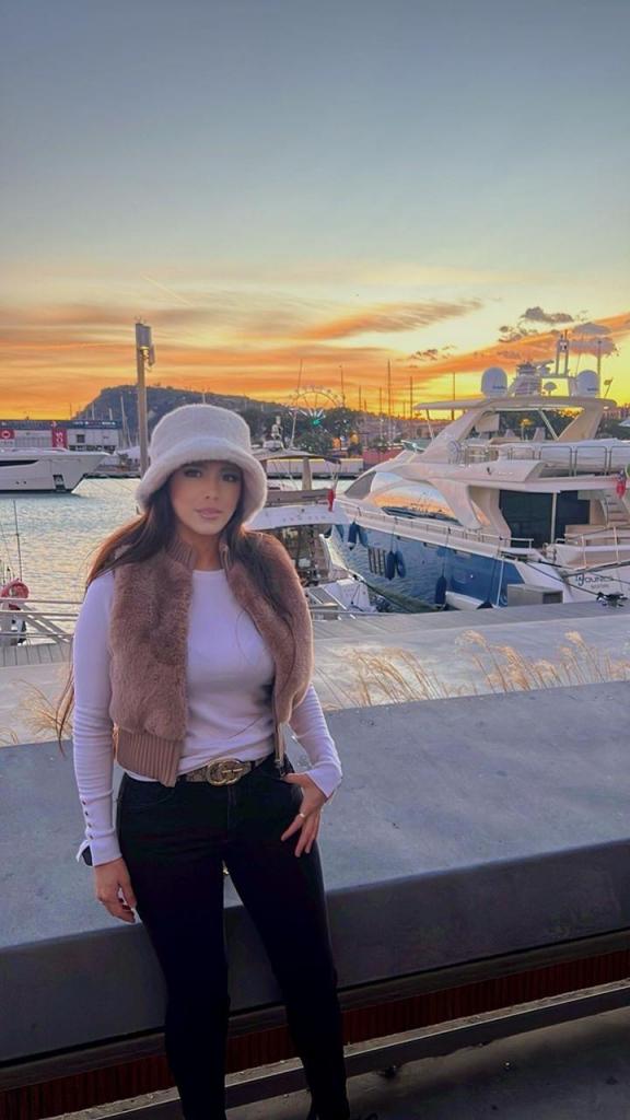 Chica busca chico en Sevilla: 