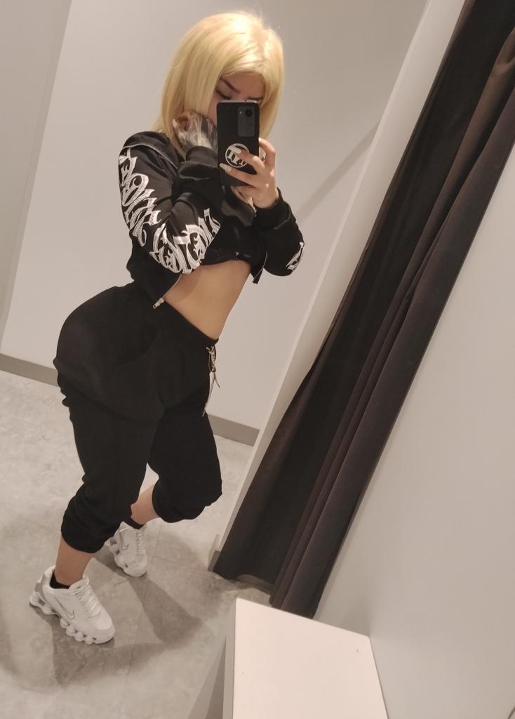 Chica busca chico en Sevilla: Chica busca chico