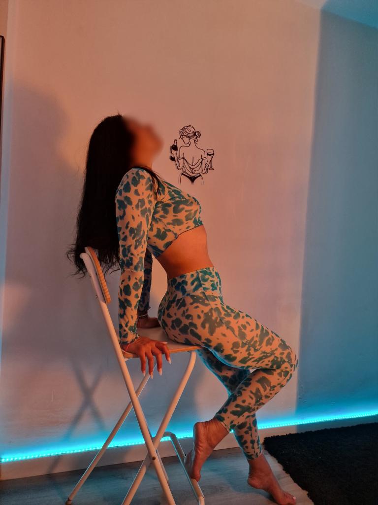 Chica busca chico en Alicante: 