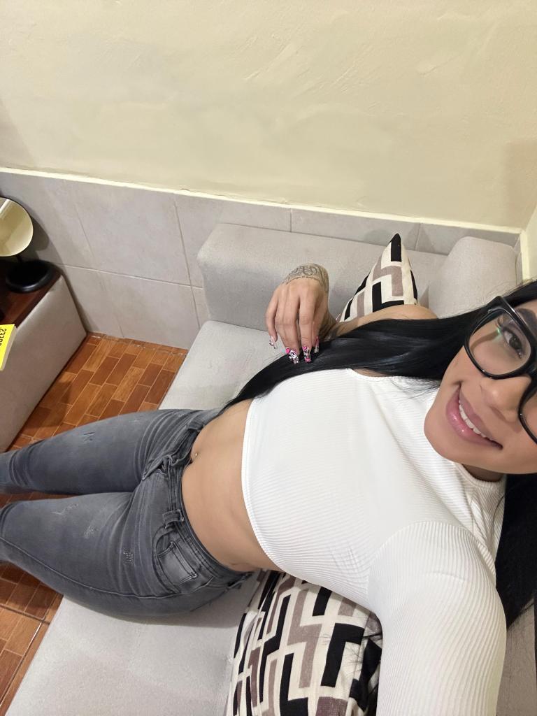 Chica busca chico en Granada: 