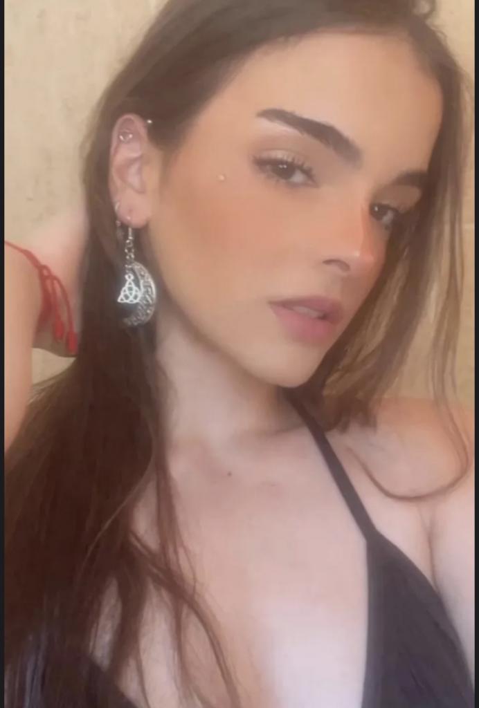 604118061: Chica busca chico en Ibiza