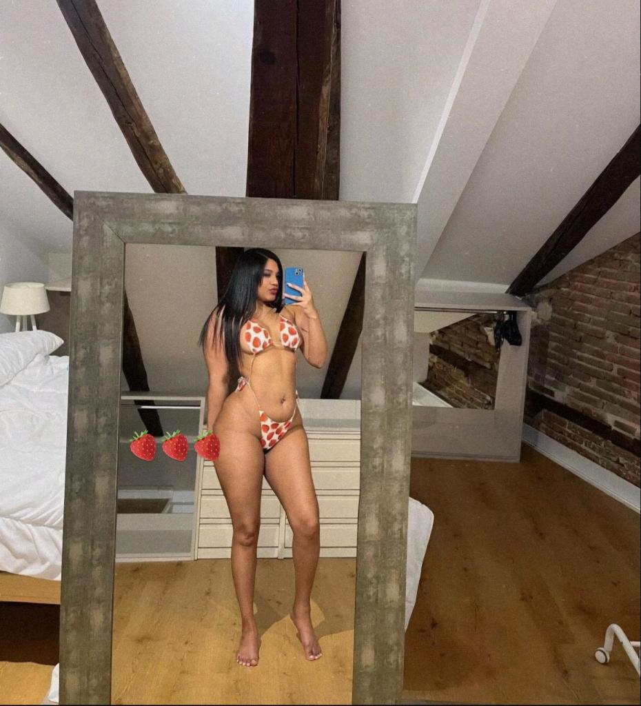 Chica busca chico en Huelva: 