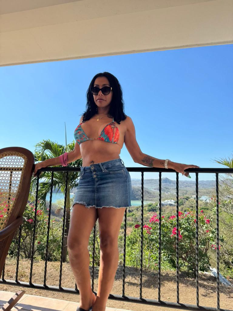 671523795: Transexual en León