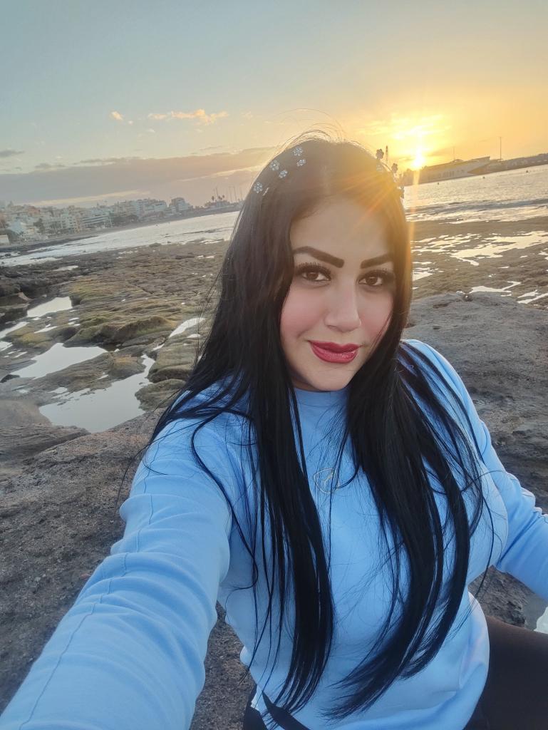 Chica busca chico en Tenerife: 