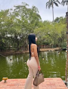 665317787: Chica busca chico en Gerona