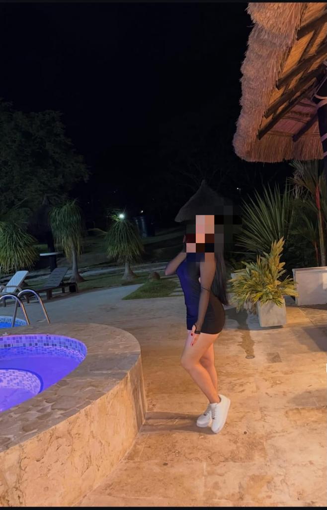 Chica busca chico en Huelva: 