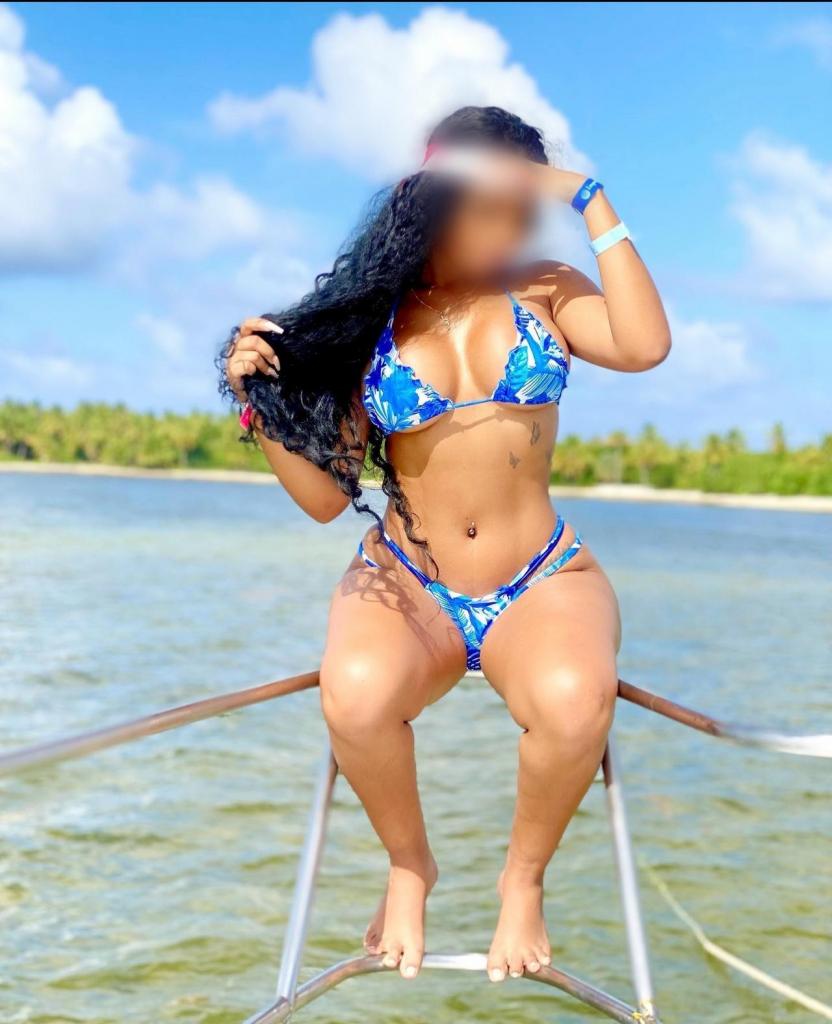 Chica busca chico en Granada: 