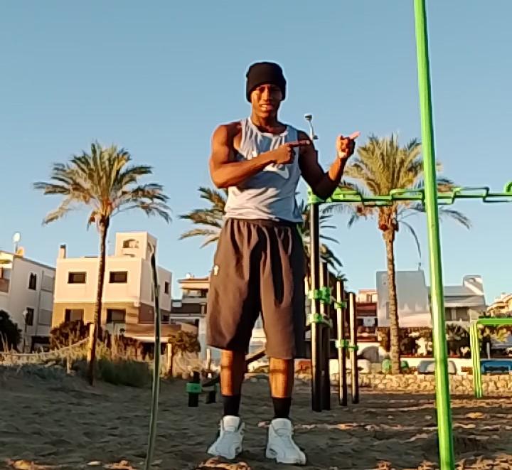 Chico busca chica en Barcelona: 