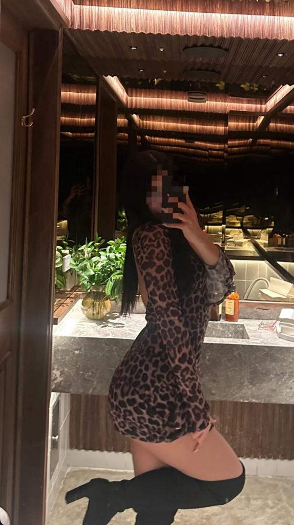 Chica busca chico en Cádiz: 