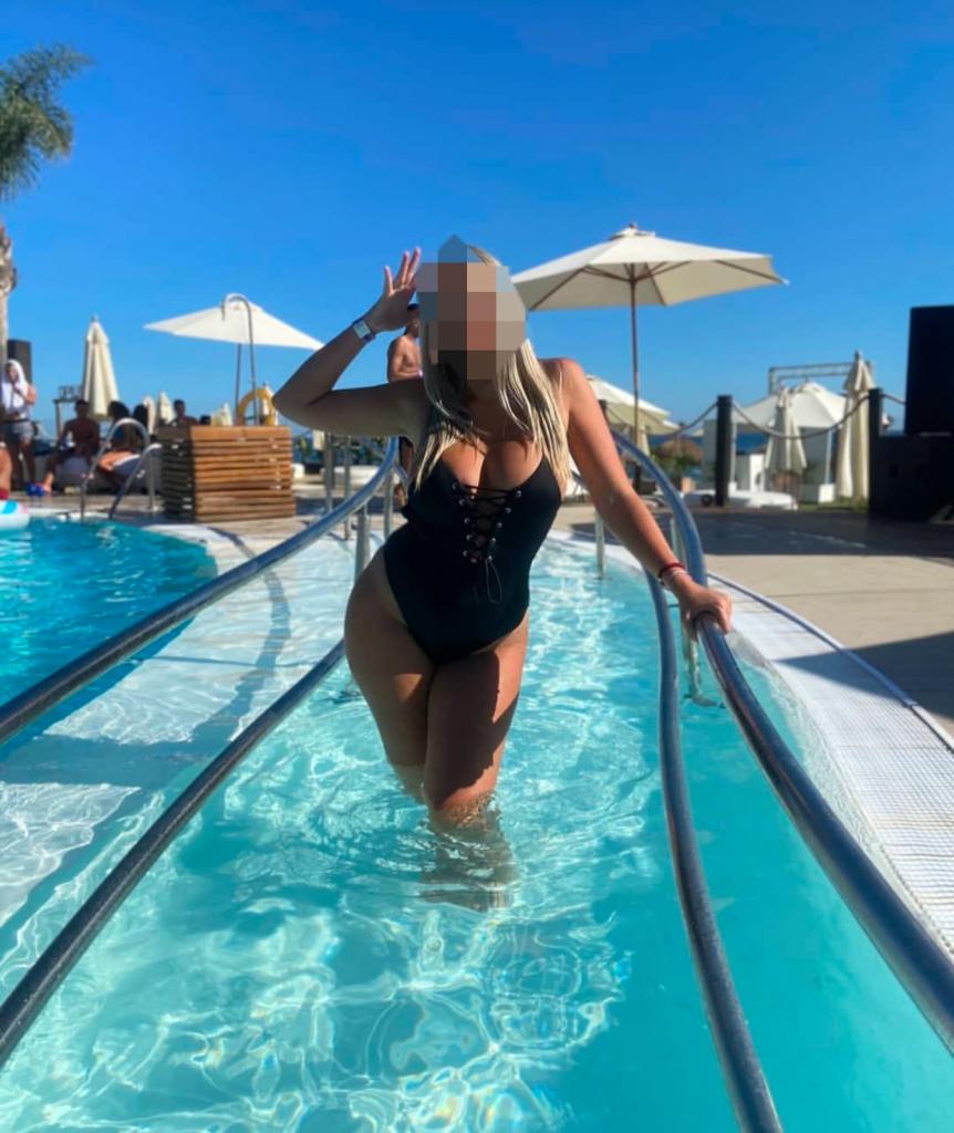 Chica busca chico en Cádiz: 