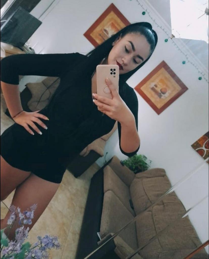 Chica busca chico en Granada: 