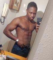 617513197: Chico busca chica en Barcelona