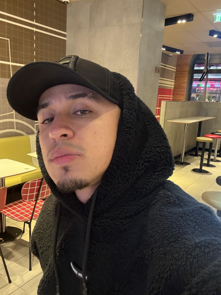 Chico busca chica en Madrid: 