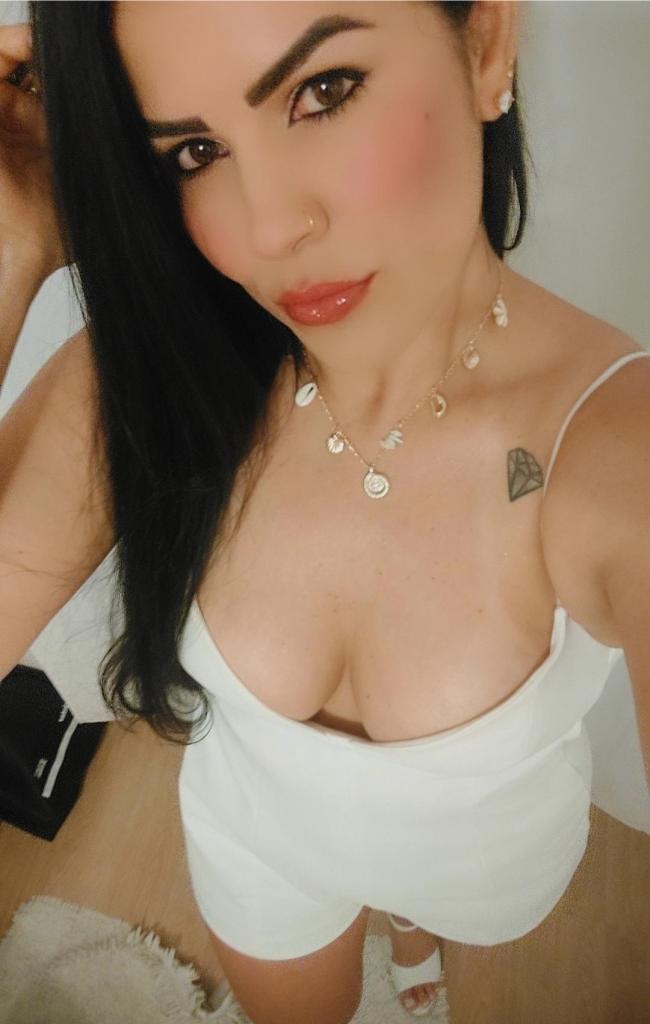 641895805: Chica busca chico en Zaragoza