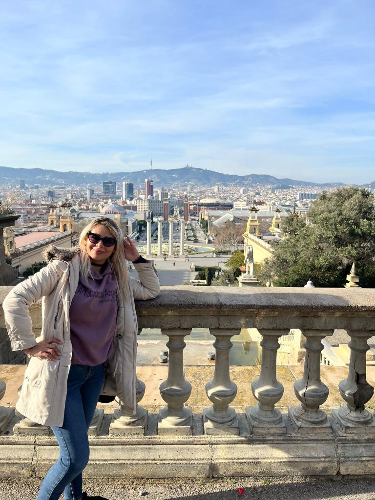 614860927: Chica busca chico en Ibiza