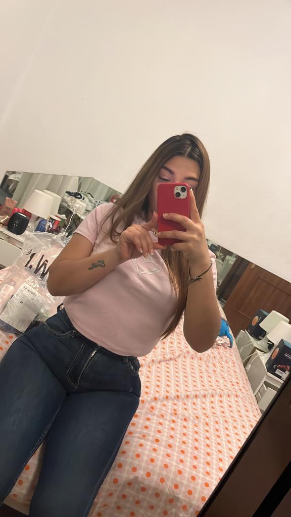 Chica busca chico en Málaga: Chica busca chico