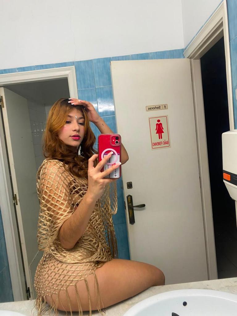 Chica busca chico en Cádiz: 