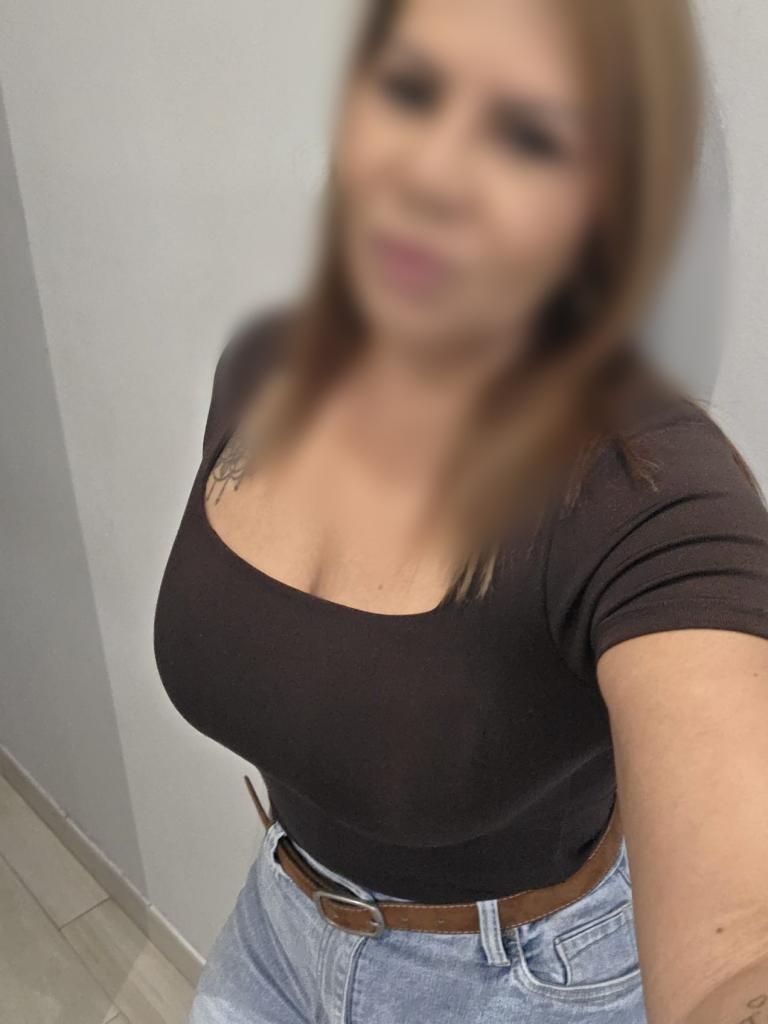 613820491: Chica busca chico en Madrid