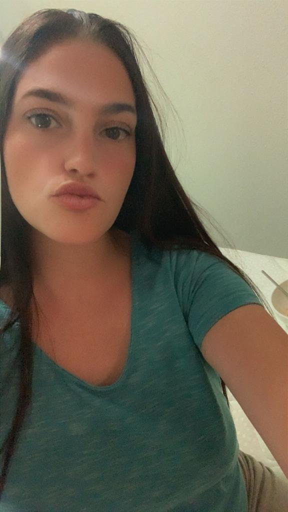 670561471: Chica busca chico en Mallorca