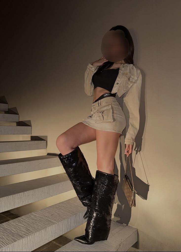 Chica busca chico en Tarragona: Chica busca chico
