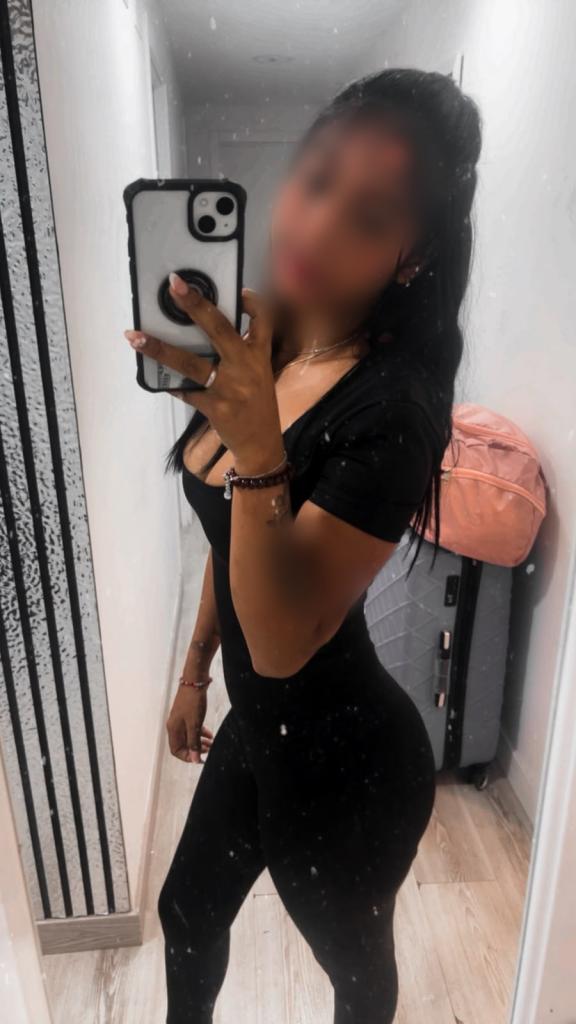 623207716: Chica busca chico en Madrid
